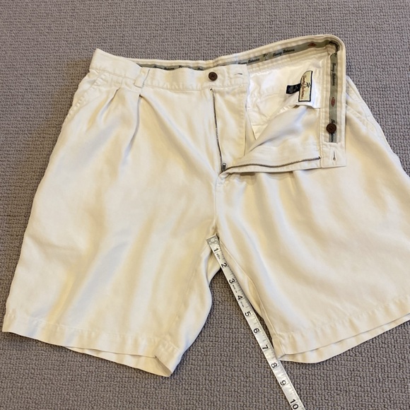 Tommy Bahamas Relax Men’s silk shorts. - Picture 7 of 10